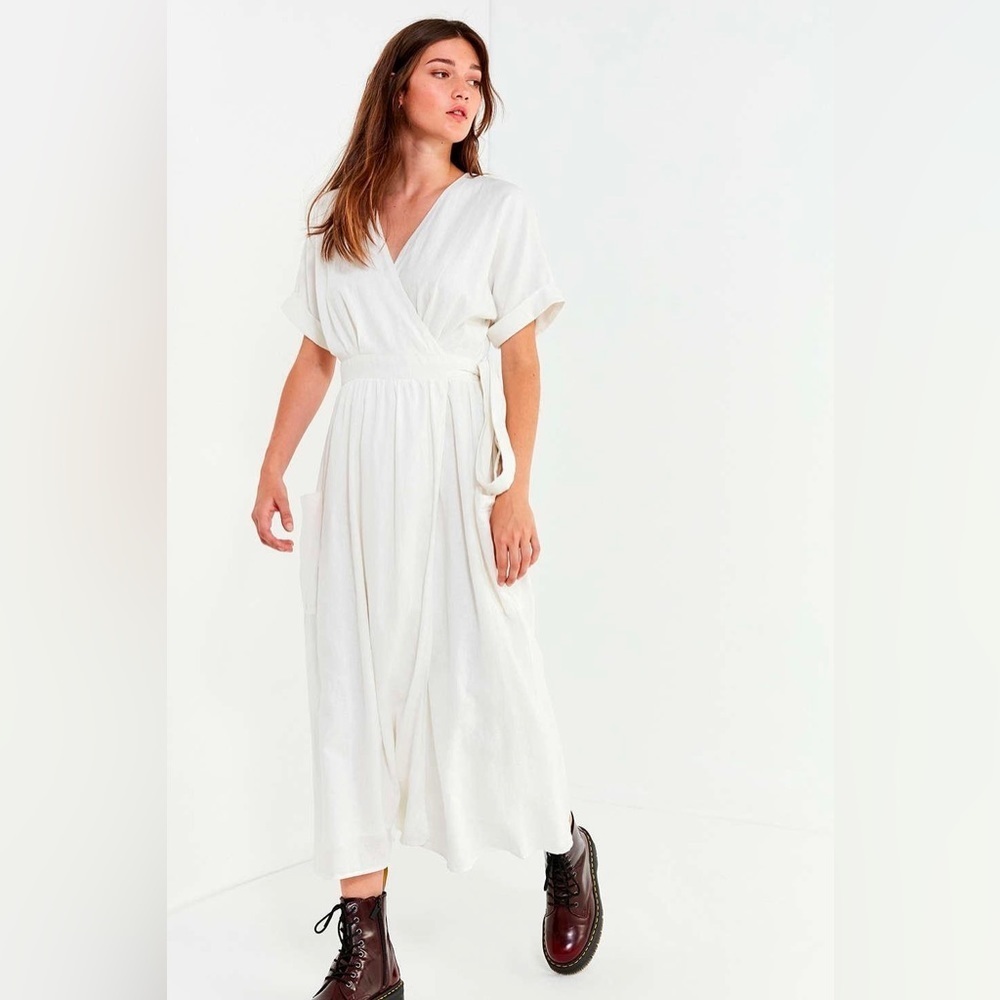 Urban Outfitters White Gabrielle Linen Midi Wrap Dress, Size XS